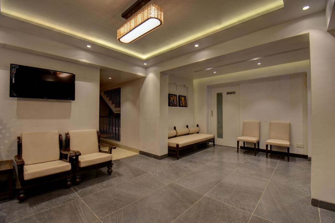 לונבלה Elite Hotel מראה חיצוני תמונה