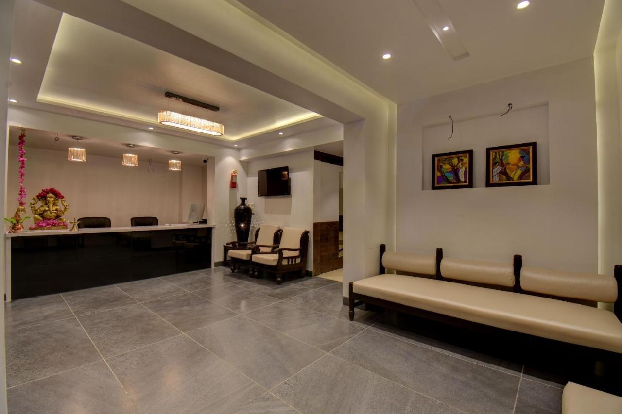 לונבלה Elite Hotel מראה חיצוני תמונה