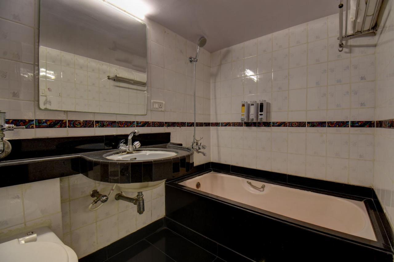 לונבלה Elite Hotel מראה חיצוני תמונה