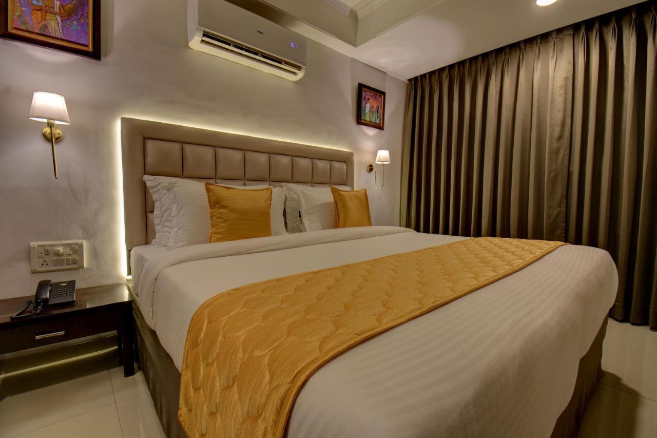 לונבלה Elite Hotel מראה חיצוני תמונה